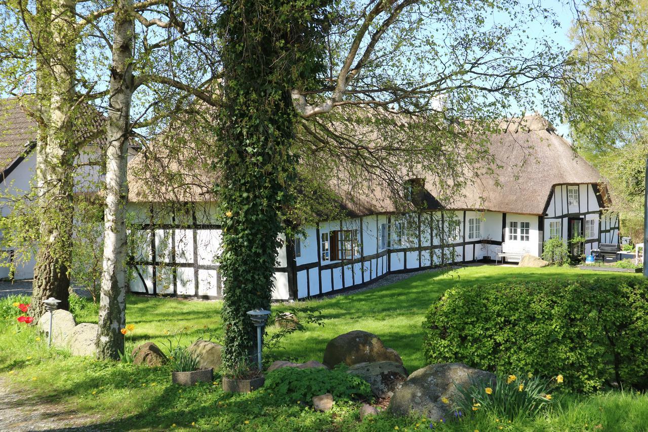 Birkelygaard Bed & Breakfast Hårby Екстериор снимка